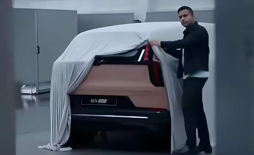 Volvo Ex60 SUV electric pe platforma SPA3 EV, setată pentru versiunea 2026