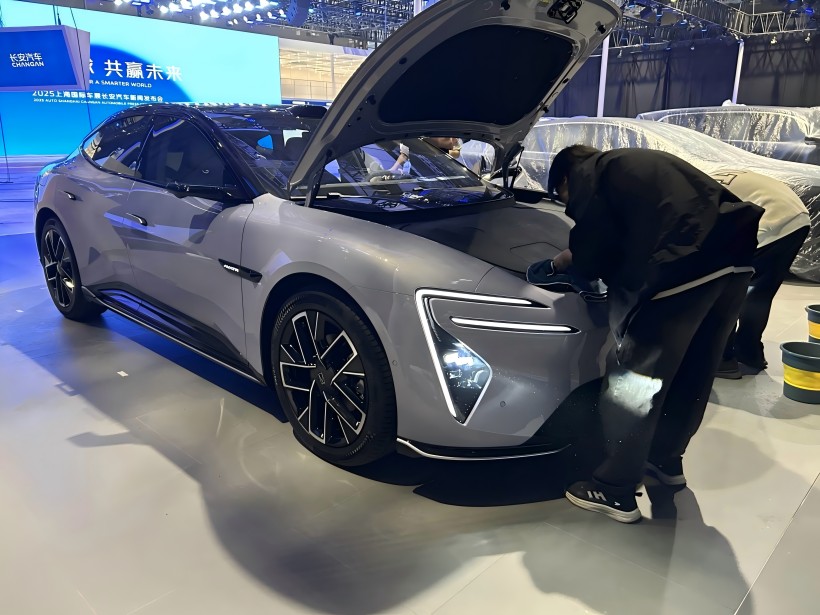 Explorarea locului la show -ul auto Shanghai din 2025: Avita 06 Spotted, la vânzare de la 191.900 de yuani (timp limitat)