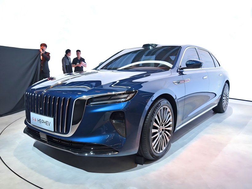 Hongqi H9 PHEV, alimentat de un plug de 2.0T - în tracțiune hibridă și echipat cu o suspensie activă, va fi lansat în a doua jumătate a 2025.